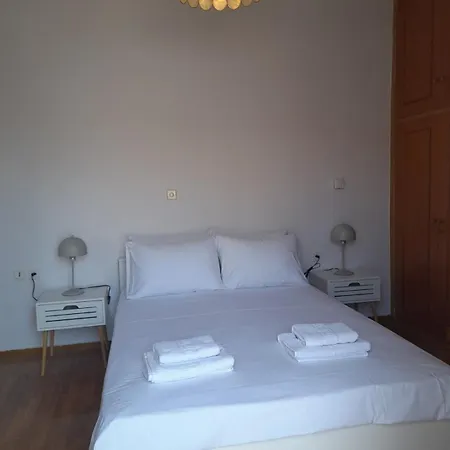 Spacious House Near The * Petalídhion